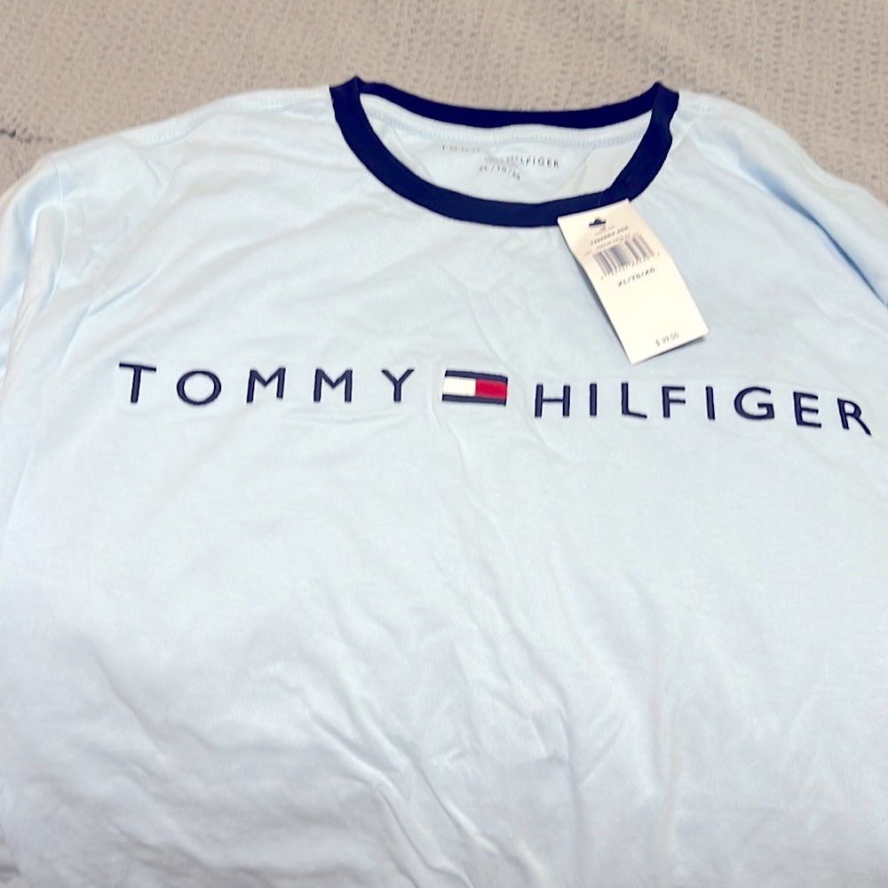 Tommy Hilfiger long sleeve tee